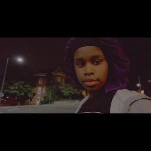 Meet your Posher, Izellah